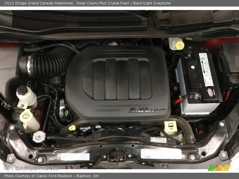 Deep Cherry Red Crystal Pearl / Black/Light Graystone 2011 Dodge Grand Caravan Mainstreet