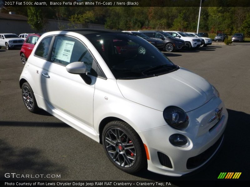 Bianco Perla (Pearl White Tri-Coat) / Nero (Black) 2017 Fiat 500c Abarth