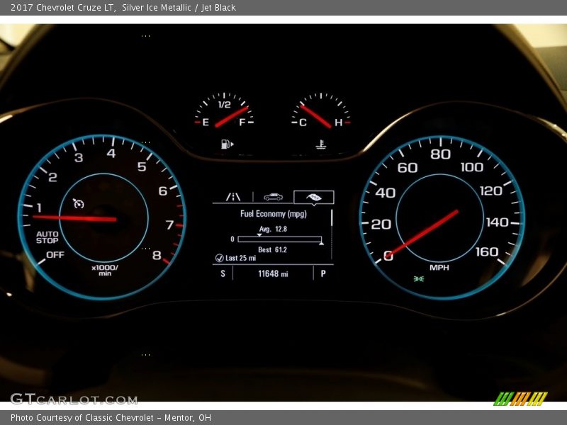 Silver Ice Metallic / Jet Black 2017 Chevrolet Cruze LT