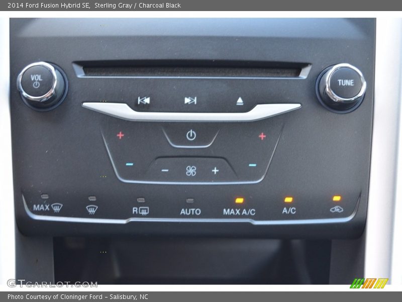 Sterling Gray / Charcoal Black 2014 Ford Fusion Hybrid SE