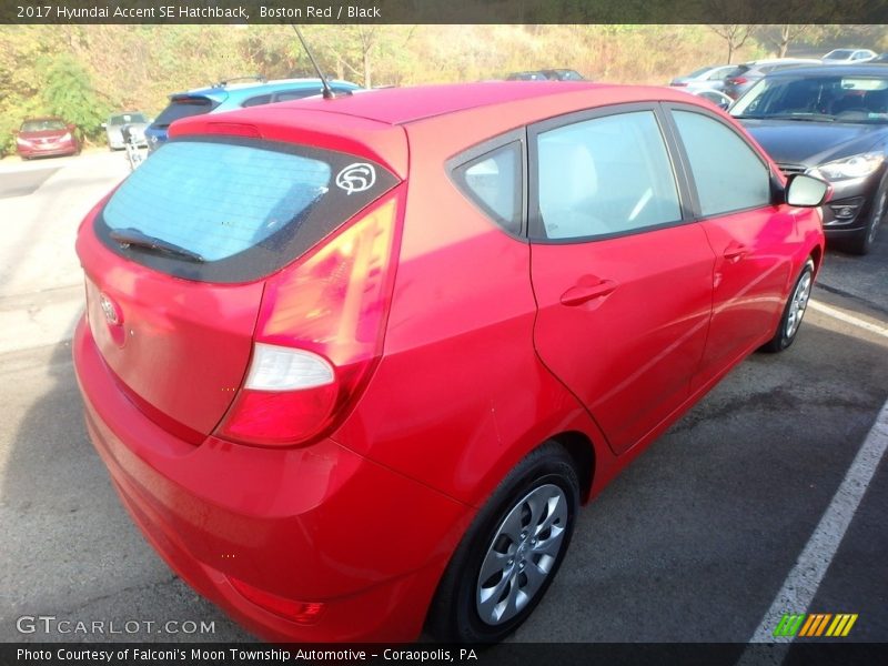 Boston Red / Black 2017 Hyundai Accent SE Hatchback