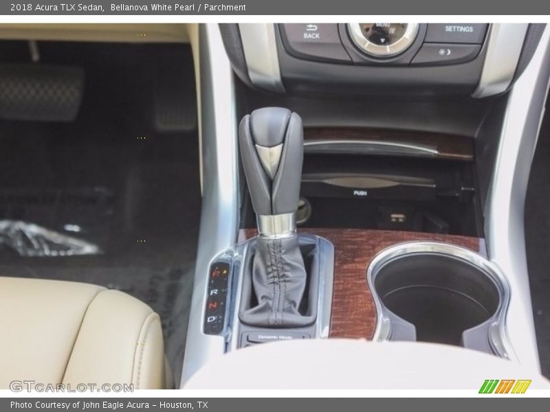 Bellanova White Pearl / Parchment 2018 Acura TLX Sedan