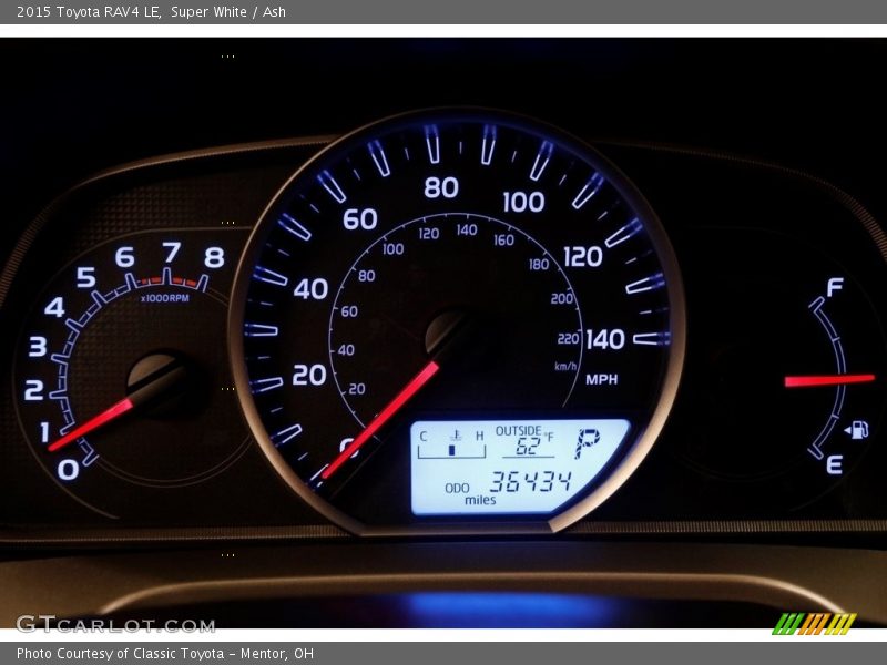Super White / Ash 2015 Toyota RAV4 LE