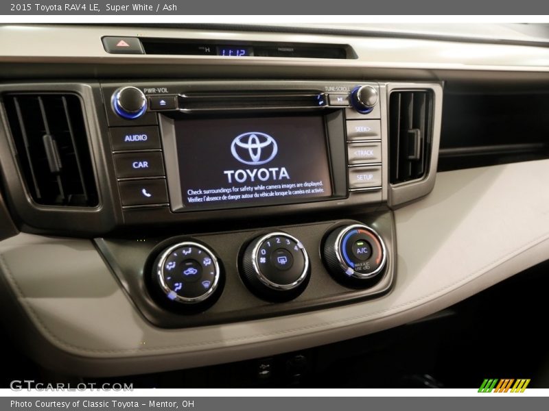 Super White / Ash 2015 Toyota RAV4 LE