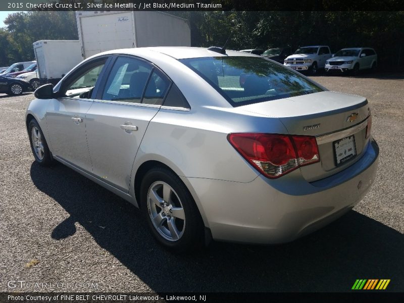 Silver Ice Metallic / Jet Black/Medium Titanium 2015 Chevrolet Cruze LT