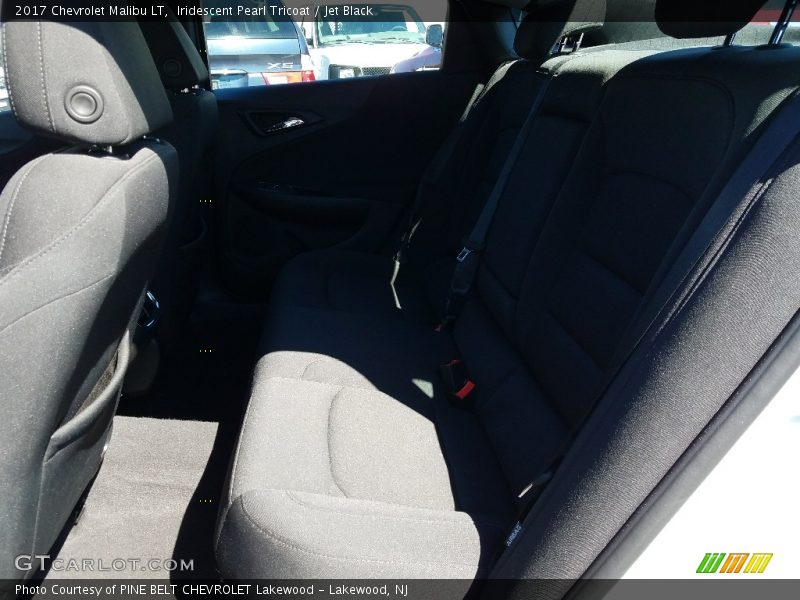 Iridescent Pearl Tricoat / Jet Black 2017 Chevrolet Malibu LT