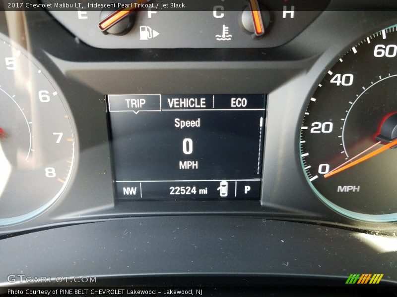 Iridescent Pearl Tricoat / Jet Black 2017 Chevrolet Malibu LT