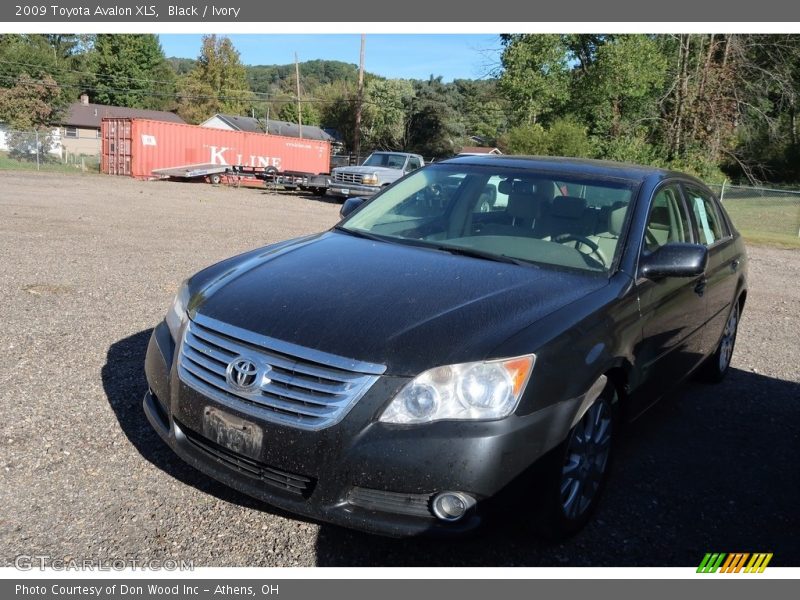 Black / Ivory 2009 Toyota Avalon XLS