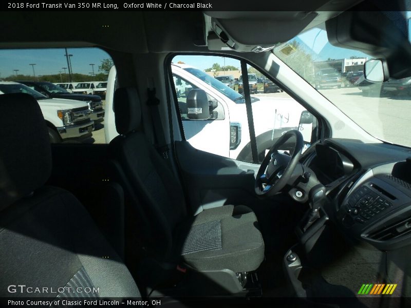 Oxford White / Charcoal Black 2018 Ford Transit Van 350 MR Long