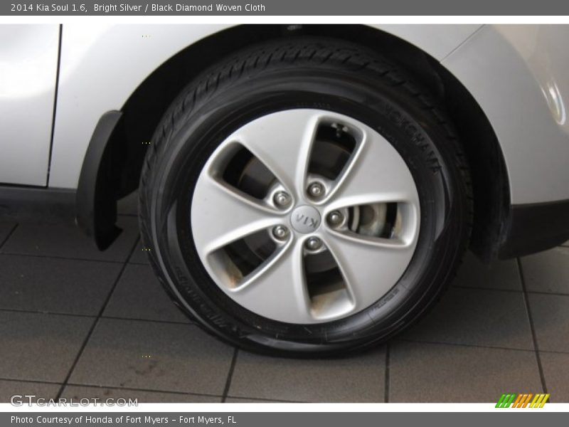 Bright Silver / Black Diamond Woven Cloth 2014 Kia Soul 1.6