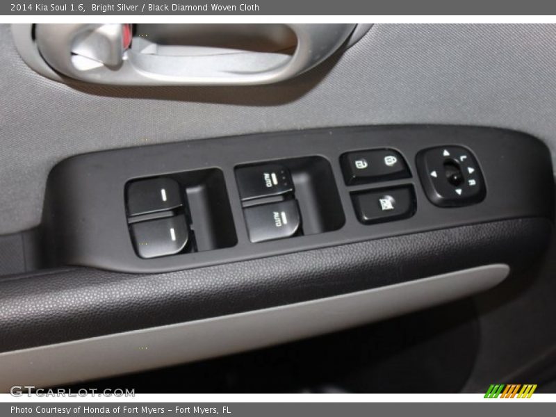 Bright Silver / Black Diamond Woven Cloth 2014 Kia Soul 1.6