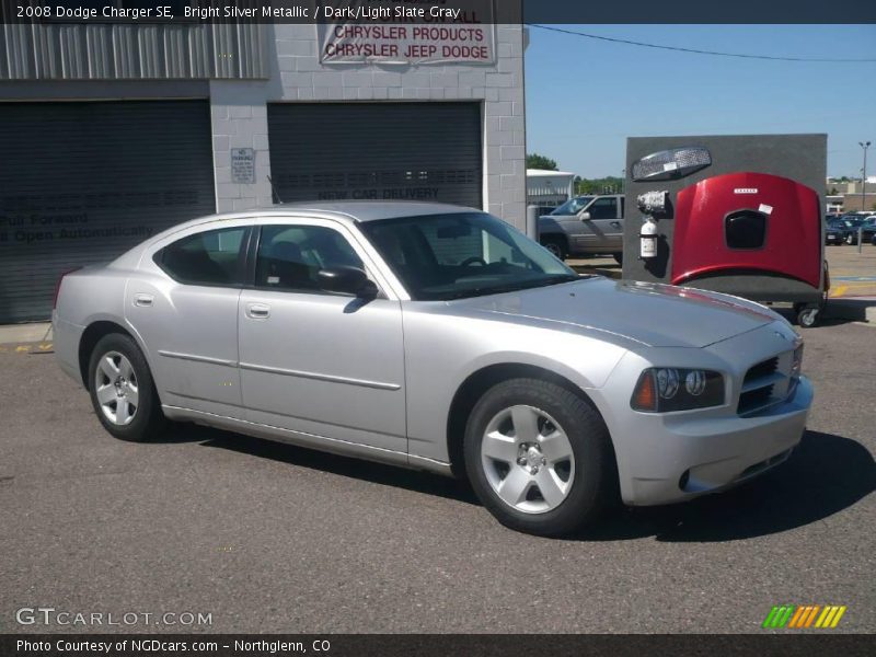 Bright Silver Metallic / Dark/Light Slate Gray 2008 Dodge Charger SE