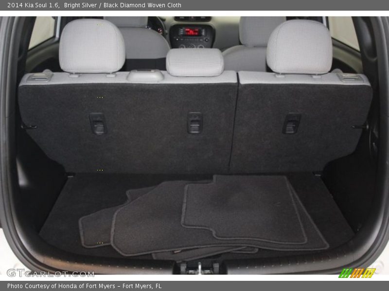 Bright Silver / Black Diamond Woven Cloth 2014 Kia Soul 1.6