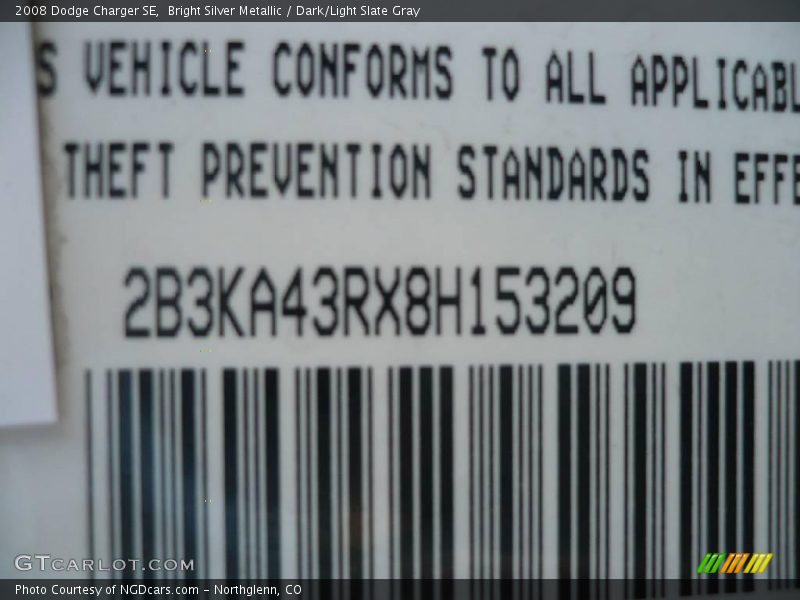 Bright Silver Metallic / Dark/Light Slate Gray 2008 Dodge Charger SE