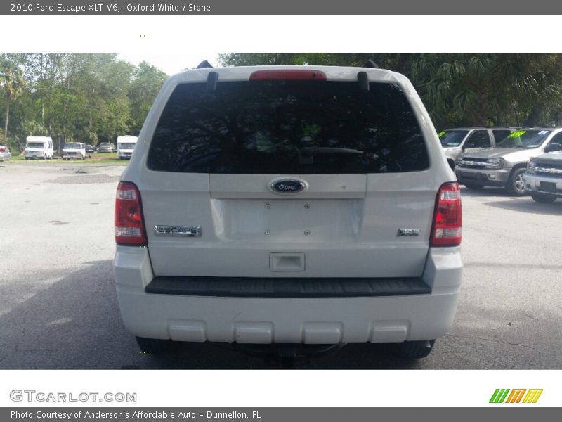 Oxford White / Stone 2010 Ford Escape XLT V6
