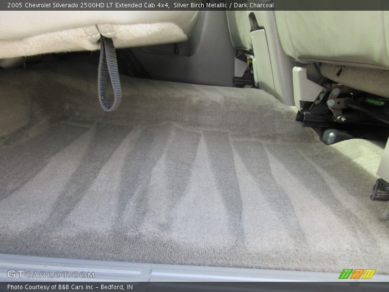 Silver Birch Metallic / Dark Charcoal 2005 Chevrolet Silverado 2500HD LT Extended Cab 4x4