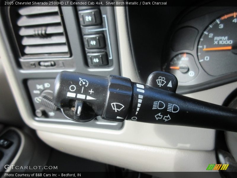 Silver Birch Metallic / Dark Charcoal 2005 Chevrolet Silverado 2500HD LT Extended Cab 4x4