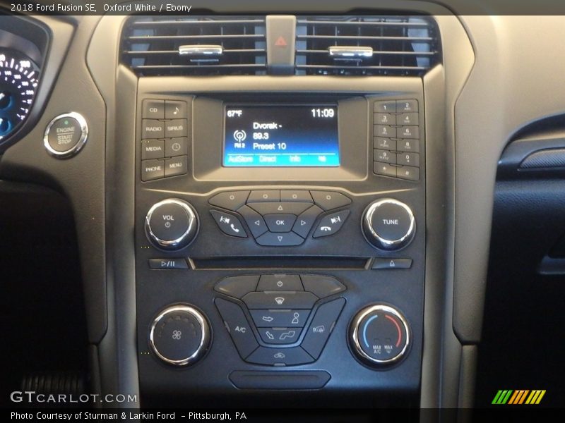 Oxford White / Ebony 2018 Ford Fusion SE