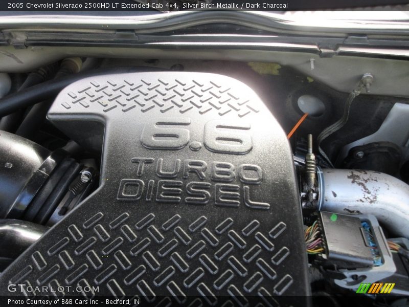 Silver Birch Metallic / Dark Charcoal 2005 Chevrolet Silverado 2500HD LT Extended Cab 4x4