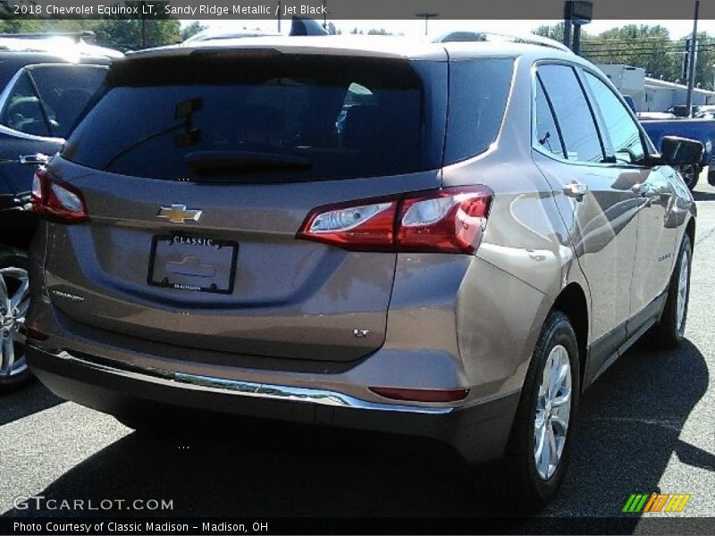 Sandy Ridge Metallic / Jet Black 2018 Chevrolet Equinox LT