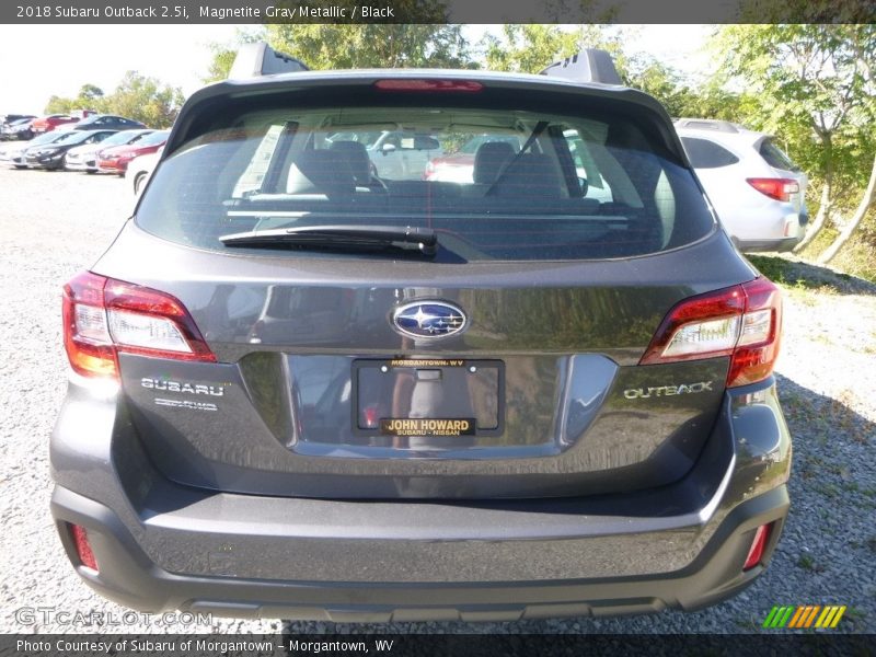 Magnetite Gray Metallic / Black 2018 Subaru Outback 2.5i