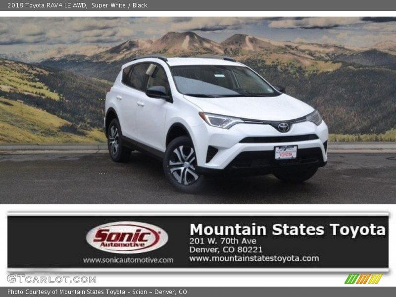 Super White / Black 2018 Toyota RAV4 LE AWD
