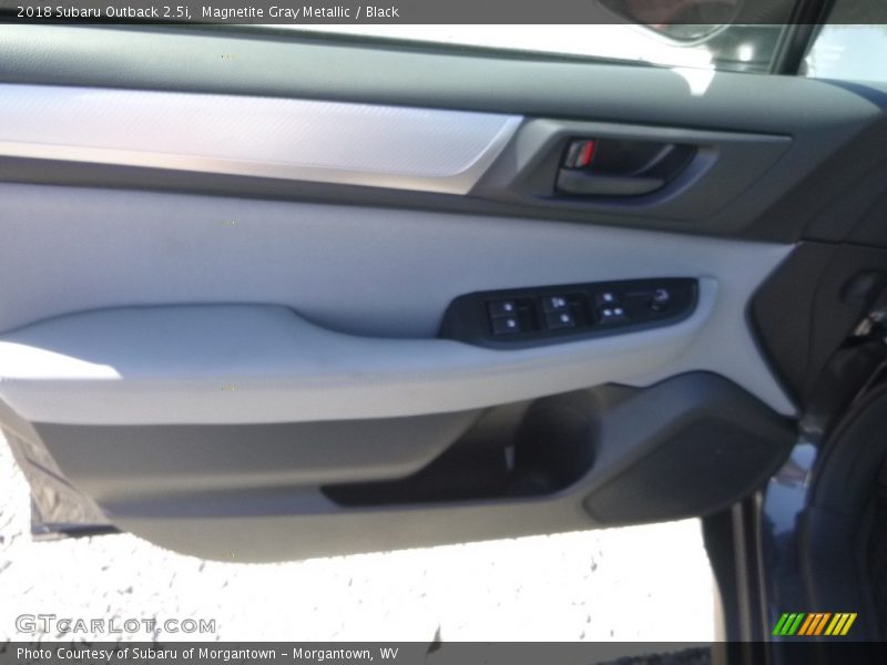 Magnetite Gray Metallic / Black 2018 Subaru Outback 2.5i