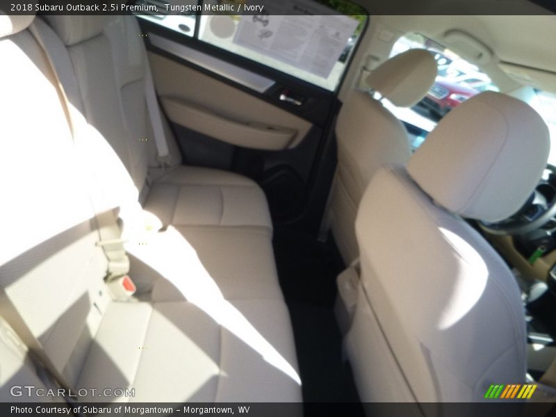 Tungsten Metallic / Ivory 2018 Subaru Outback 2.5i Premium