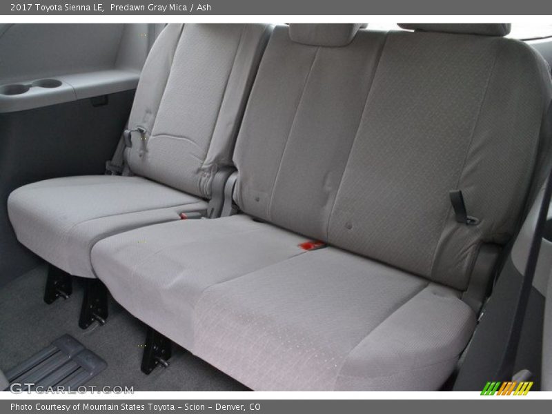 Predawn Gray Mica / Ash 2017 Toyota Sienna LE