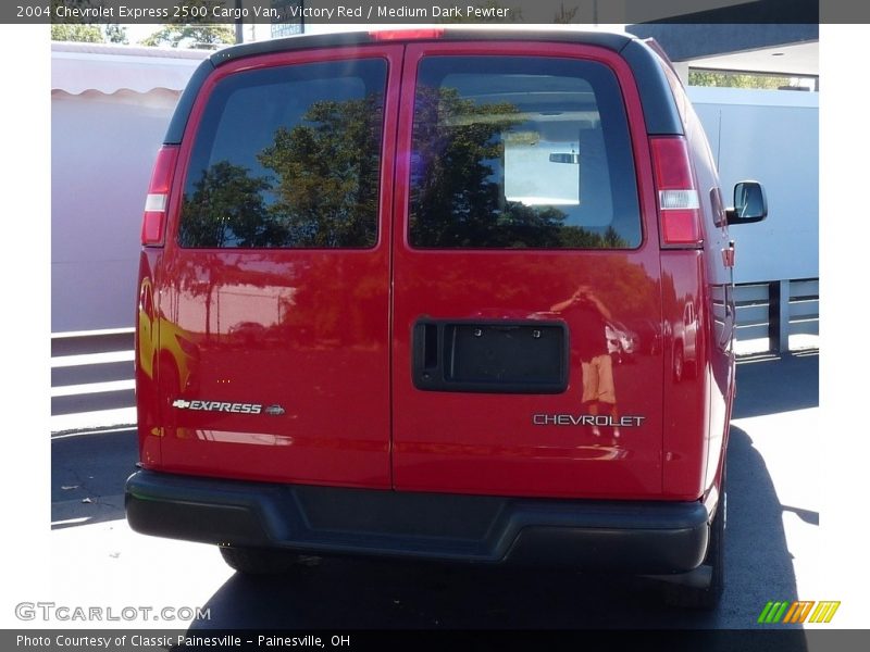 Victory Red / Medium Dark Pewter 2004 Chevrolet Express 2500 Cargo Van