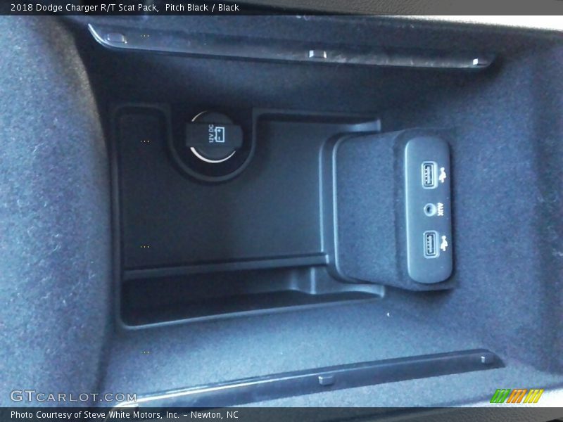 Pitch Black / Black 2018 Dodge Charger R/T Scat Pack