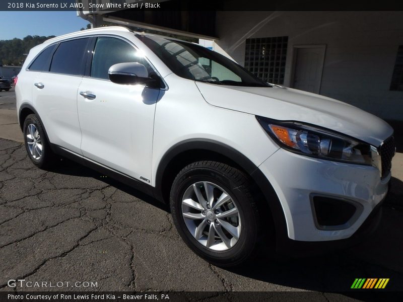 Snow White Pearl / Black 2018 Kia Sorento LX AWD