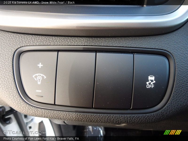 Snow White Pearl / Black 2018 Kia Sorento LX AWD