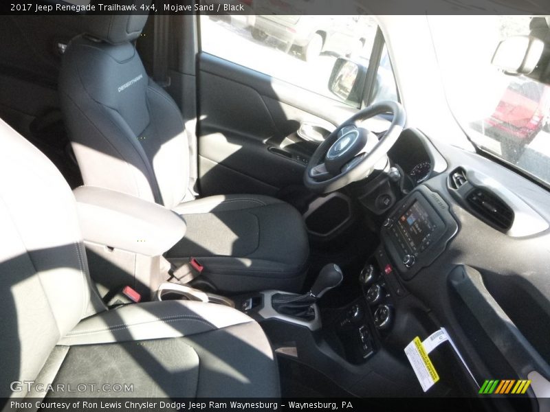 Mojave Sand / Black 2017 Jeep Renegade Trailhawk 4x4