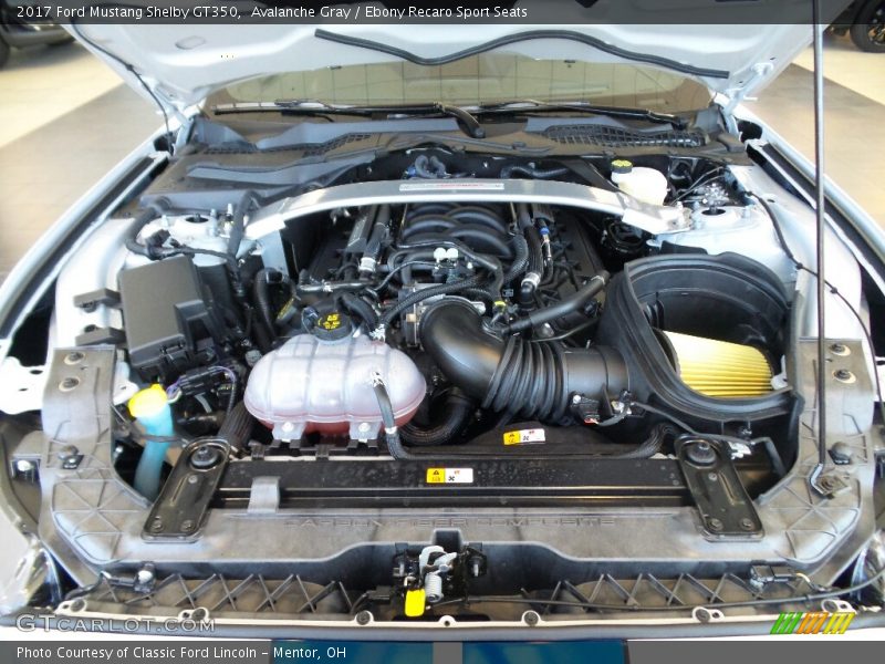  2017 Mustang Shelby GT350 Engine - 5.2 Liter DOHC 32-Valve Ti-VCT Flat Plane Crank V8