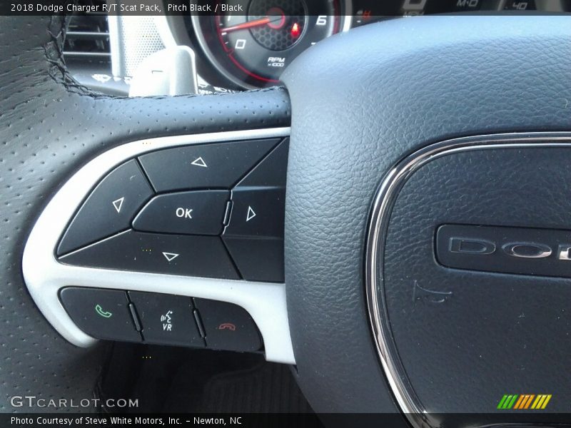 Pitch Black / Black 2018 Dodge Charger R/T Scat Pack