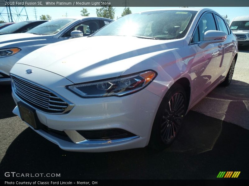 White Platinum / Medium Light Stone 2018 Ford Fusion SE