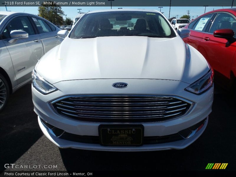 White Platinum / Medium Light Stone 2018 Ford Fusion SE