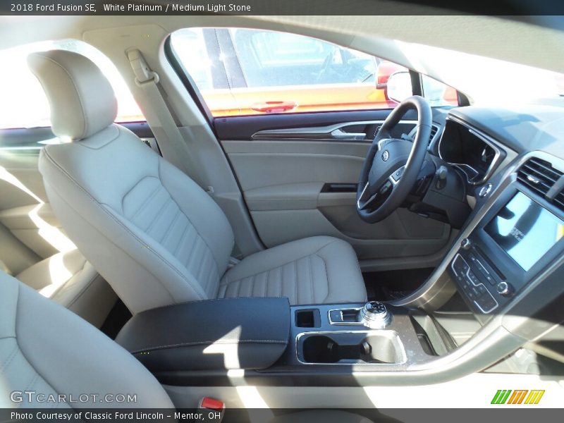 White Platinum / Medium Light Stone 2018 Ford Fusion SE