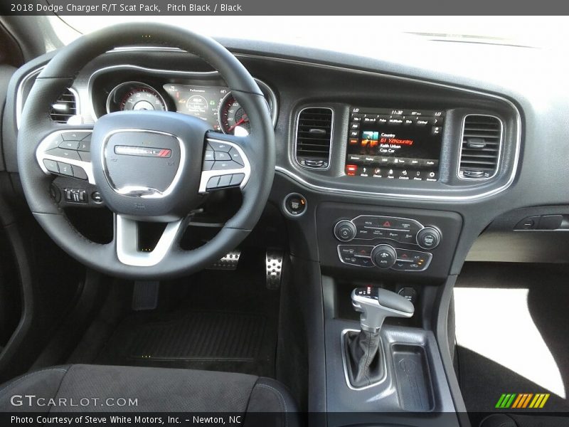 Pitch Black / Black 2018 Dodge Charger R/T Scat Pack