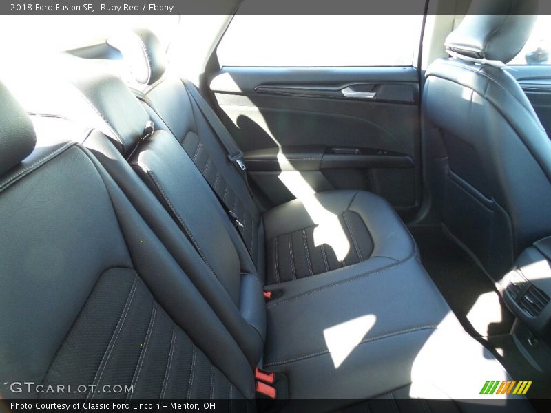 Ruby Red / Ebony 2018 Ford Fusion SE