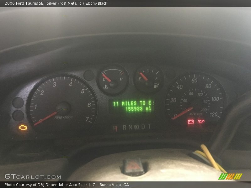 Silver Frost Metallic / Ebony Black 2006 Ford Taurus SE