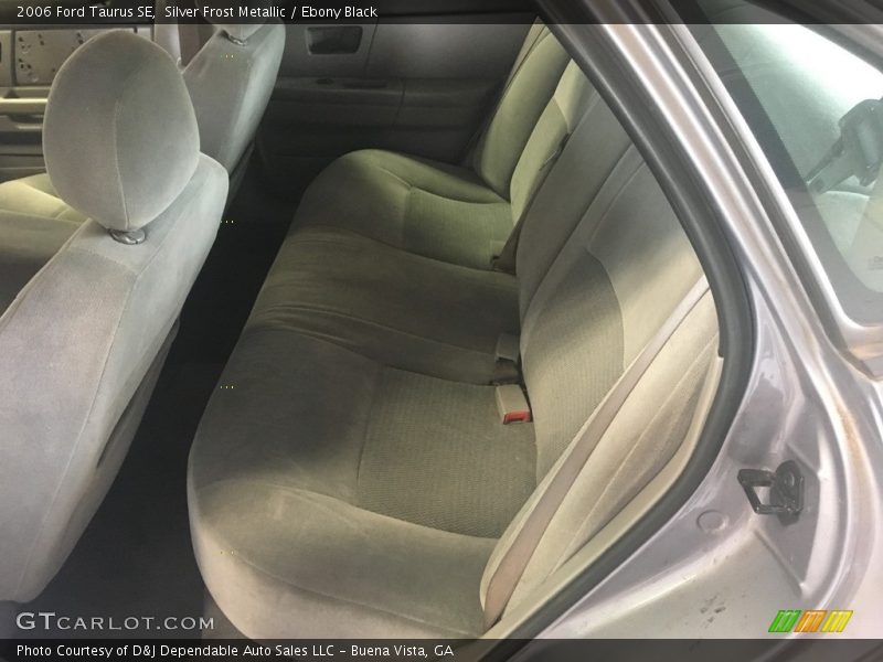 Silver Frost Metallic / Ebony Black 2006 Ford Taurus SE