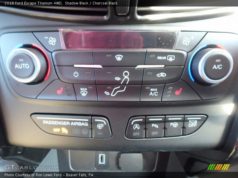 Controls of 2018 Escape Titanium 4WD