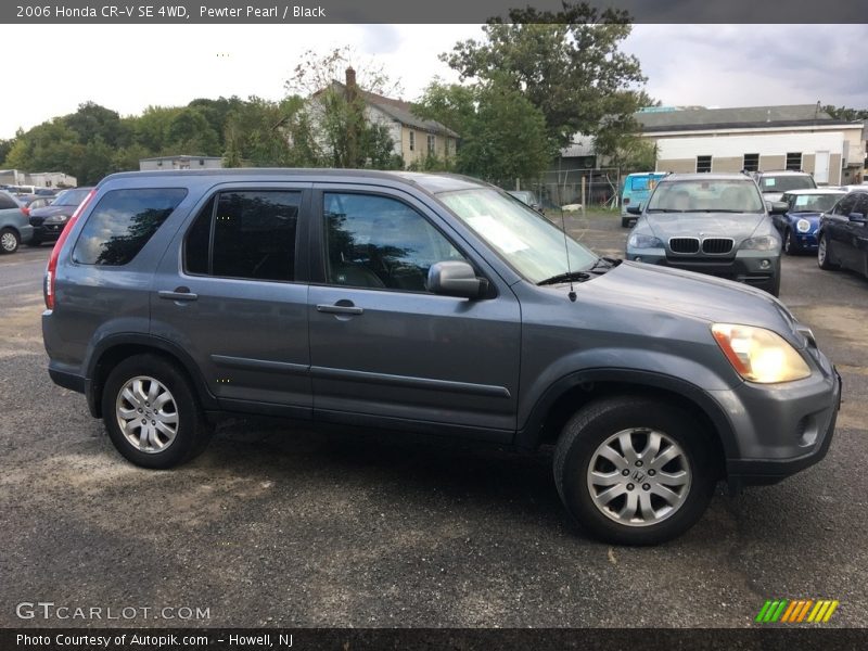Pewter Pearl / Black 2006 Honda CR-V SE 4WD