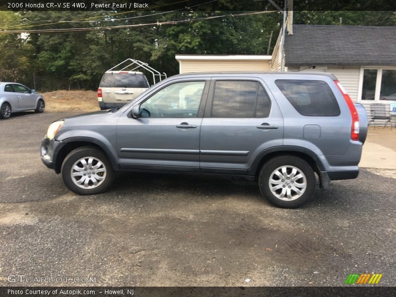 Pewter Pearl / Black 2006 Honda CR-V SE 4WD