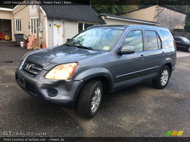 Pewter Pearl / Black 2006 Honda CR-V SE 4WD