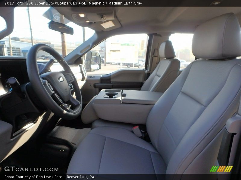 Magnetic / Medium Earth Gray 2017 Ford F350 Super Duty XL SuperCab 4x4