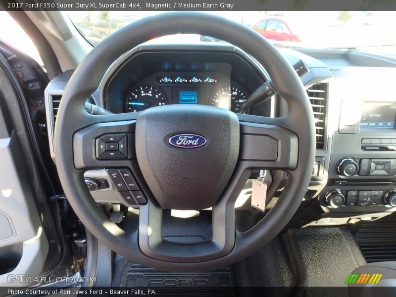Magnetic / Medium Earth Gray 2017 Ford F350 Super Duty XL SuperCab 4x4