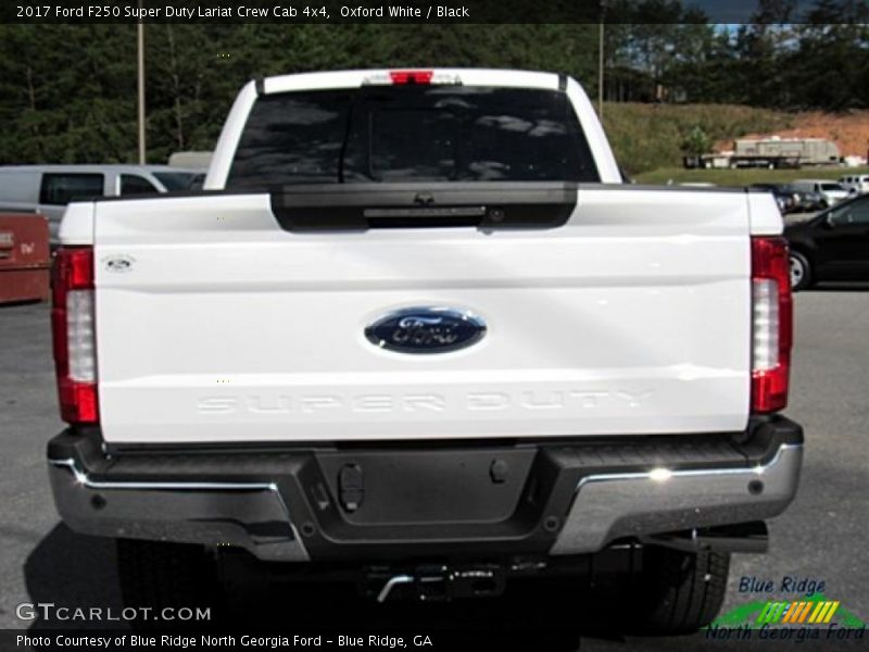 Oxford White / Black 2017 Ford F250 Super Duty Lariat Crew Cab 4x4
